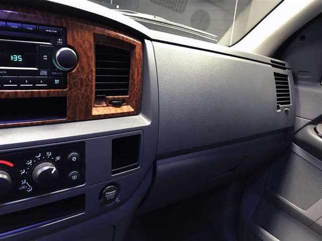 Dodge Ram Pickup 1500 2006 photo 9